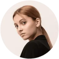 Карина Камінєва
